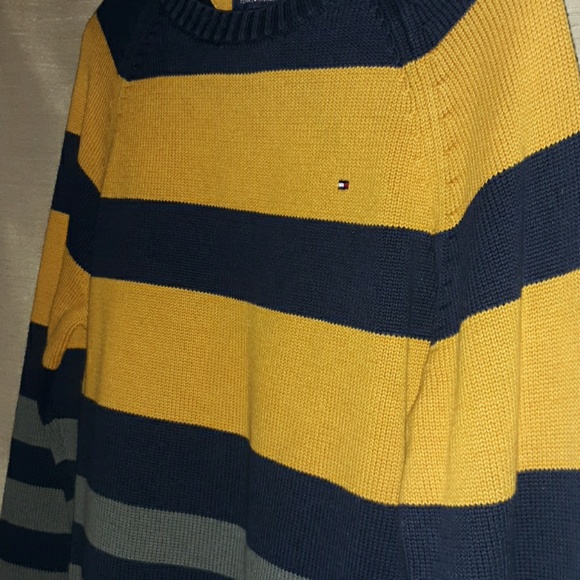 Tommy Hilfiger Sweater - Picture 3 of 3